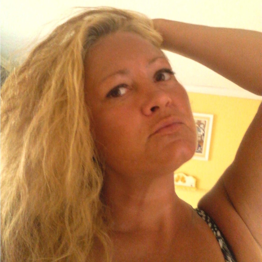 Meet your Posher, Allie - Picture 3 of 16